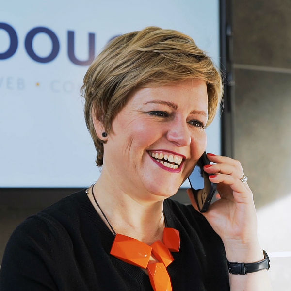 Contact Harbour 32 | Shelley Rostlund