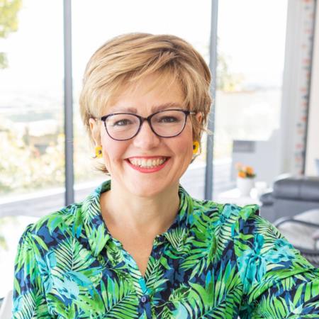 Shelley Rostlund, Personal Brand Strategist